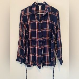 Maternity Thyme plaid shirt with buttons and tie. Size S